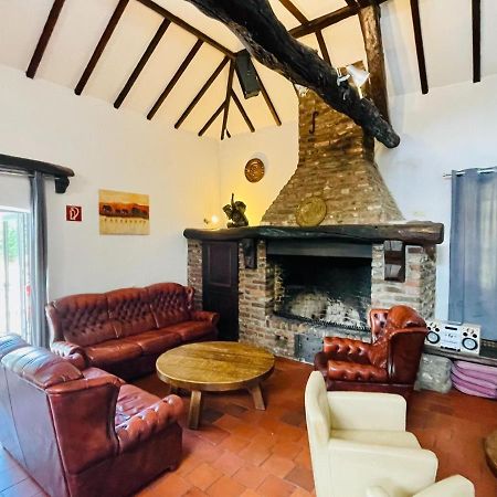 Magnificent Farmhouse In Sint Joost Εξωτερικό φωτογραφία