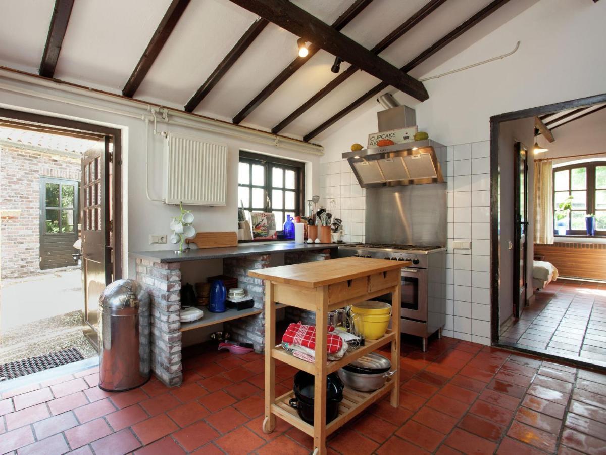 Magnificent Farmhouse In Sint Joost Εξωτερικό φωτογραφία