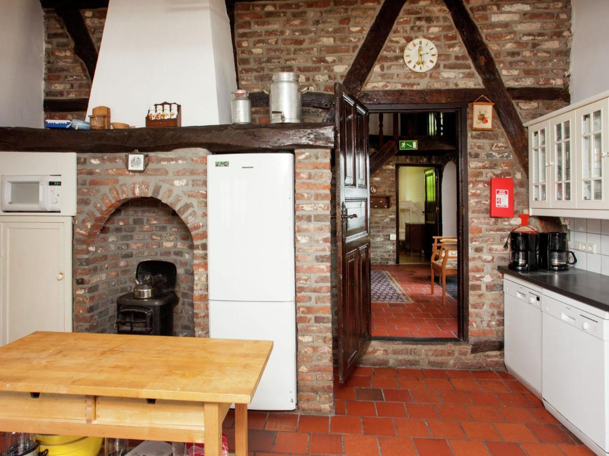 Magnificent Farmhouse In Sint Joost Εξωτερικό φωτογραφία