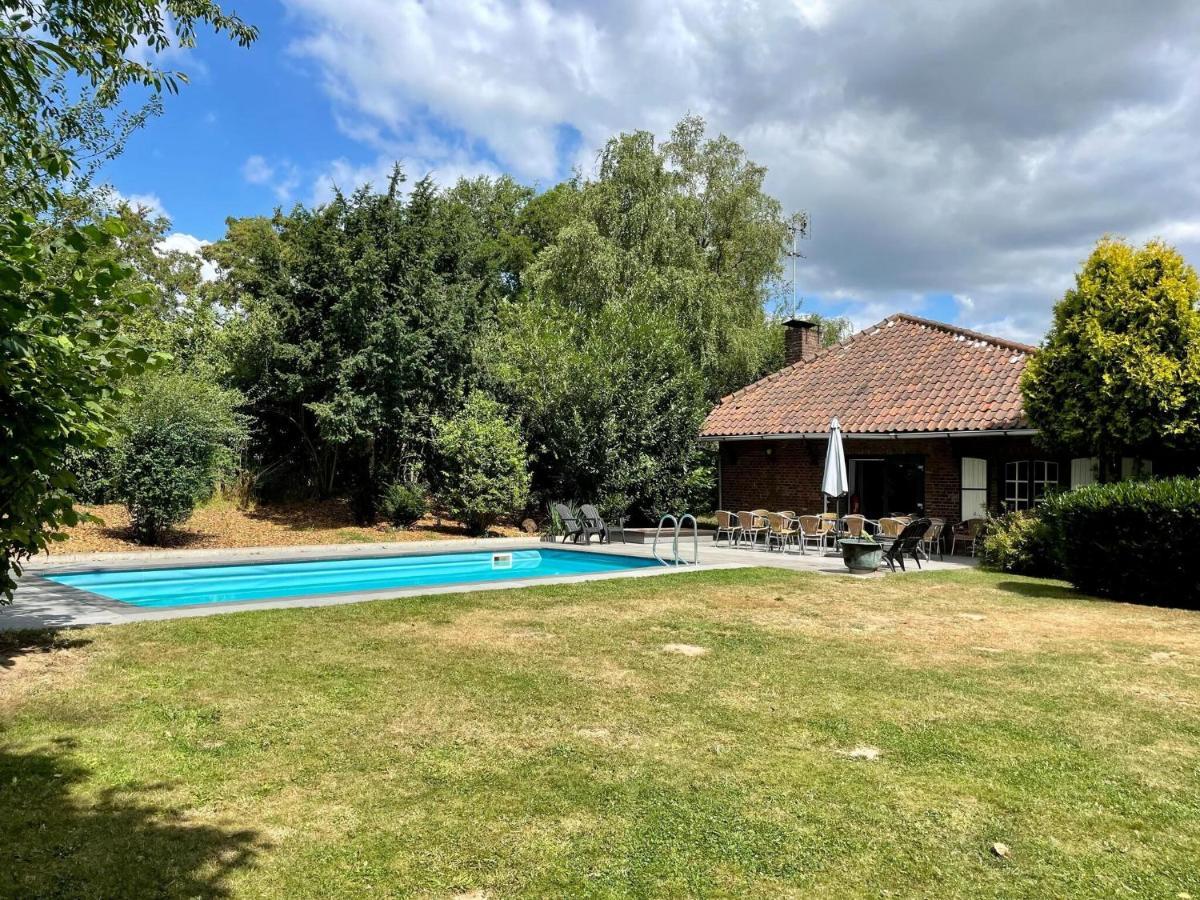 Magnificent Farmhouse In Sint Joost Εξωτερικό φωτογραφία