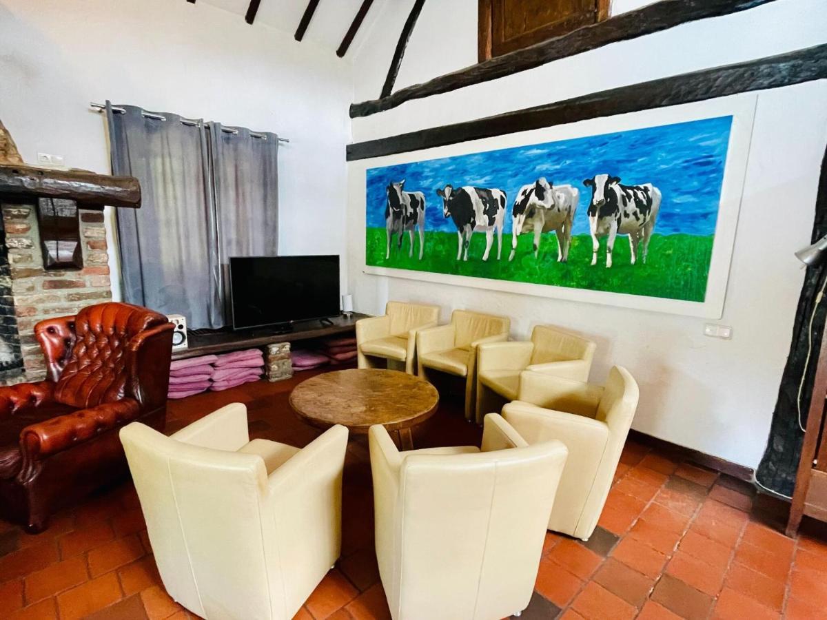Magnificent Farmhouse In Sint Joost Εξωτερικό φωτογραφία